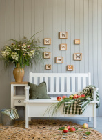 Rustikální jídelní stůl POPRAD WHITE MES13A 80x80 cm:bílý vosk-tmavý vosk
